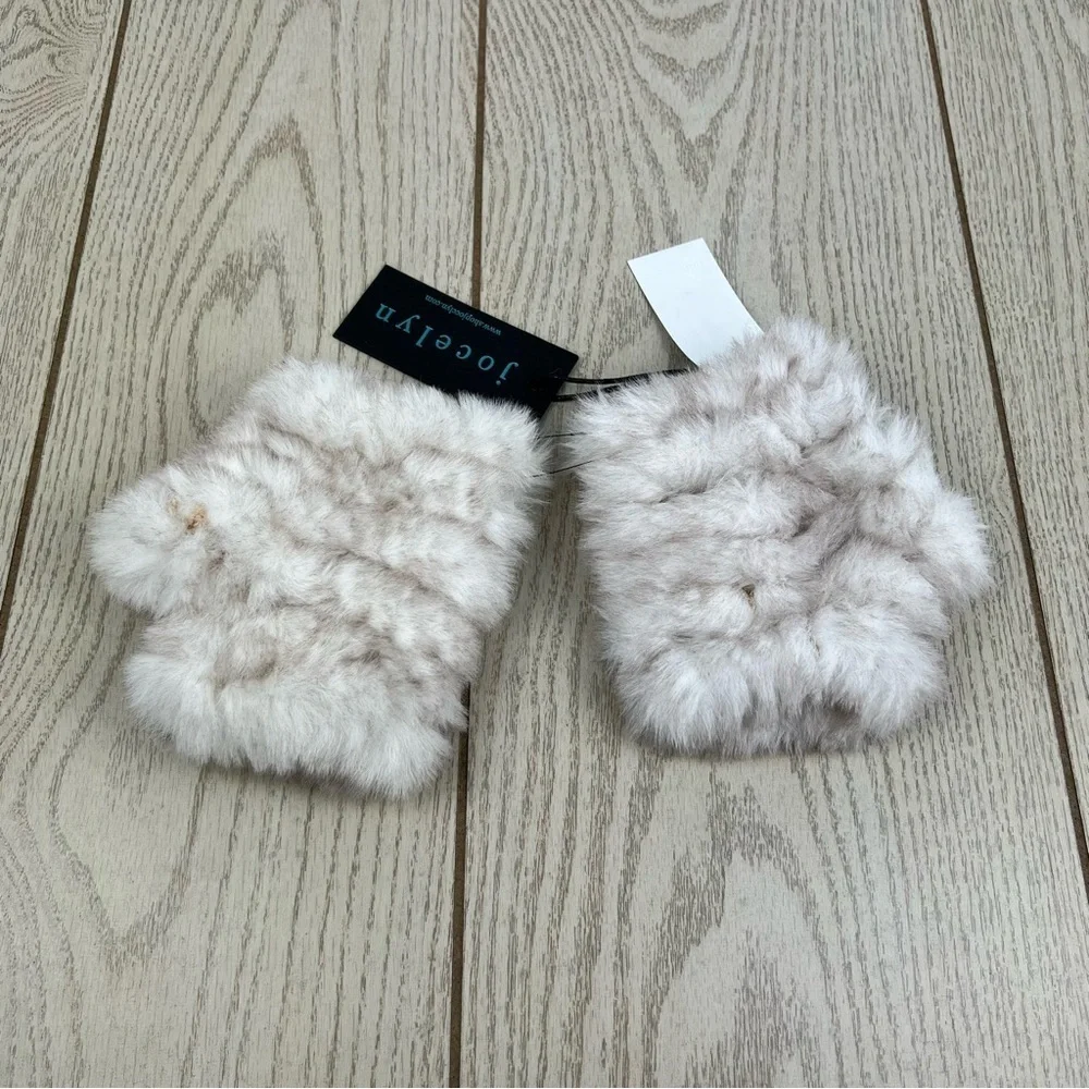 Jocelyn Women's Mandy Faux Fur Fingerless Knit Mittens OS Ivory Multi $55